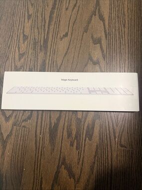 Apple Magic Keyboard - White